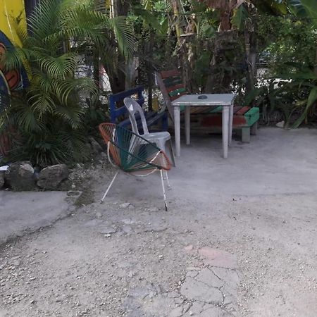 Hostal Y Camping Las G Бакалар Экстерьер фото