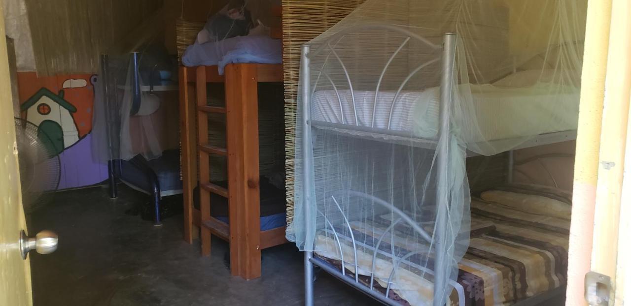 Hostal Y Camping Las G Бакалар Экстерьер фото