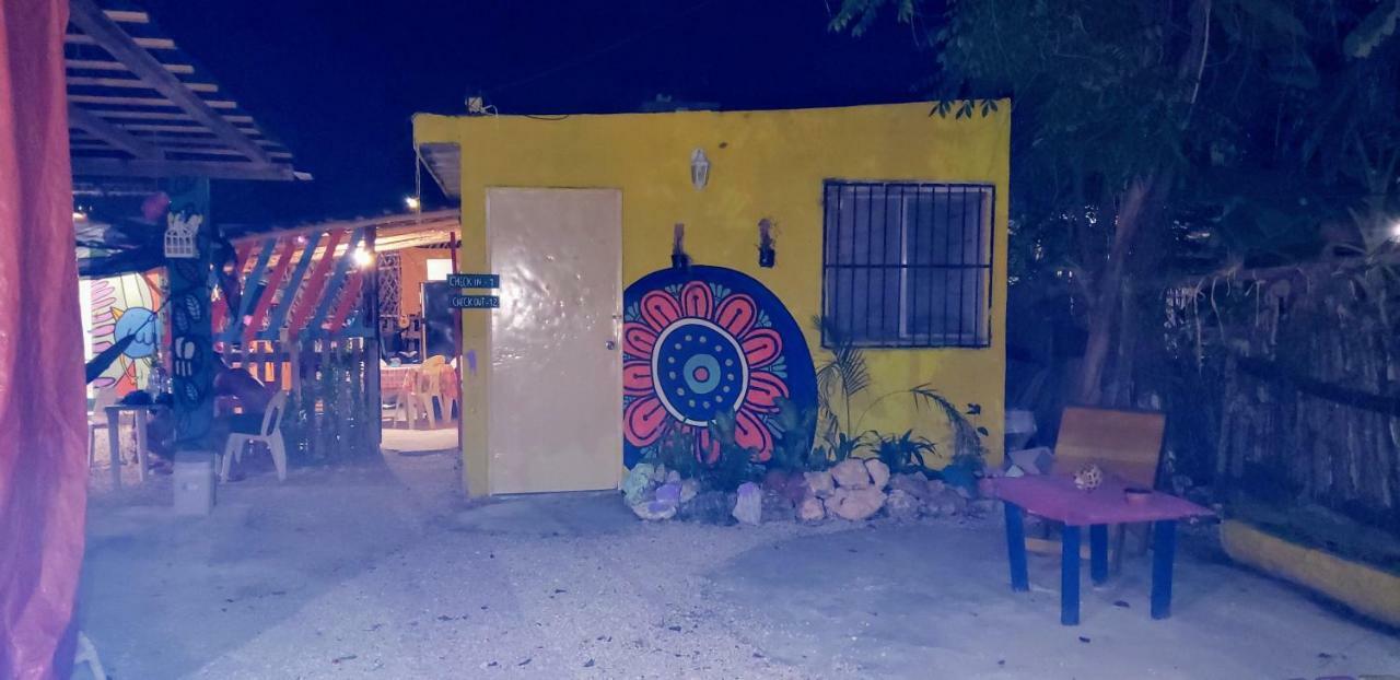 Hostal Y Camping Las G Бакалар Экстерьер фото